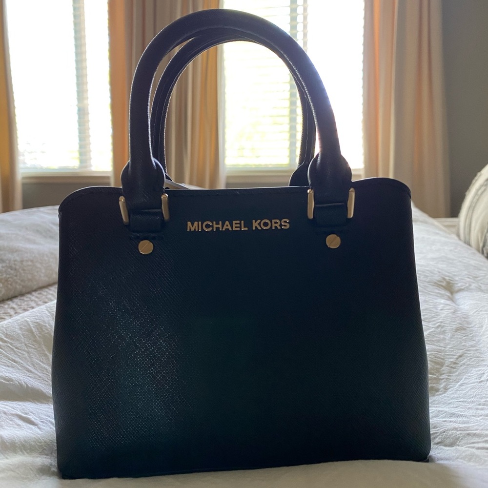 Michael Kors Savannah Mini Xbody